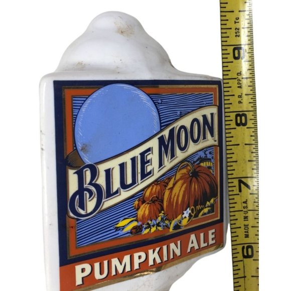 Blue Moon PUMPkin Ale Beer Tap Handle - White eramic with Triangular Head - Picture 7 of 7
